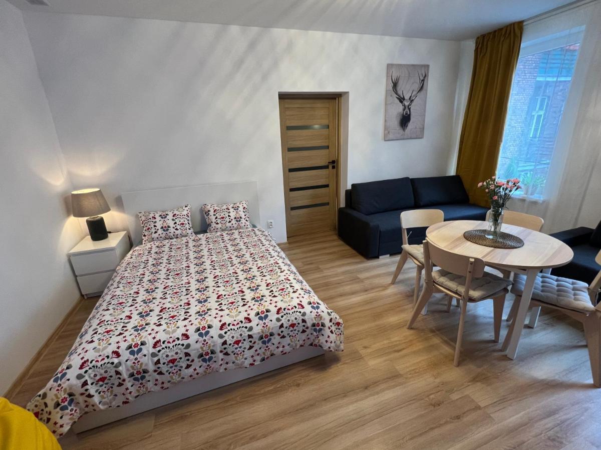 Wood Apartment Katowice Extérieur photo
